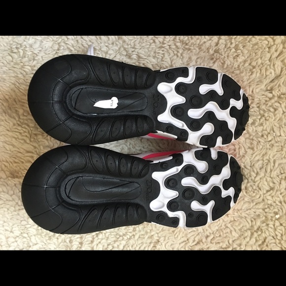 Nike - Picture 8 of 8